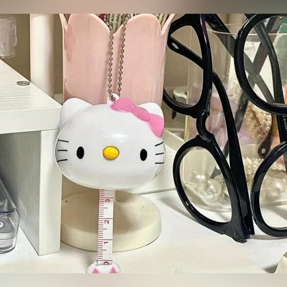 NEW Hello Kitty White and Pink Tape Measure